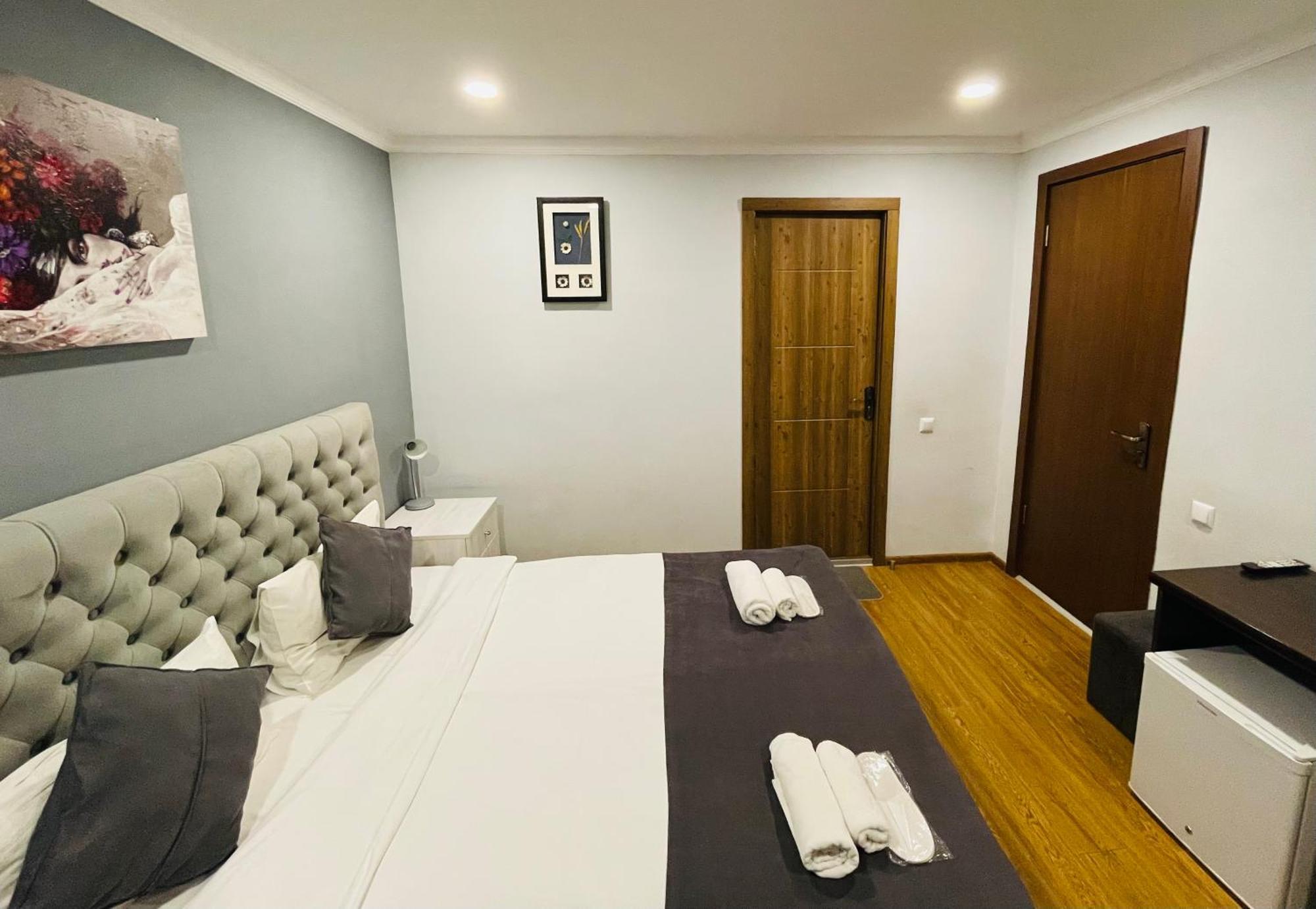 טביליסי Book Hotel מראה חיצוני תמונה