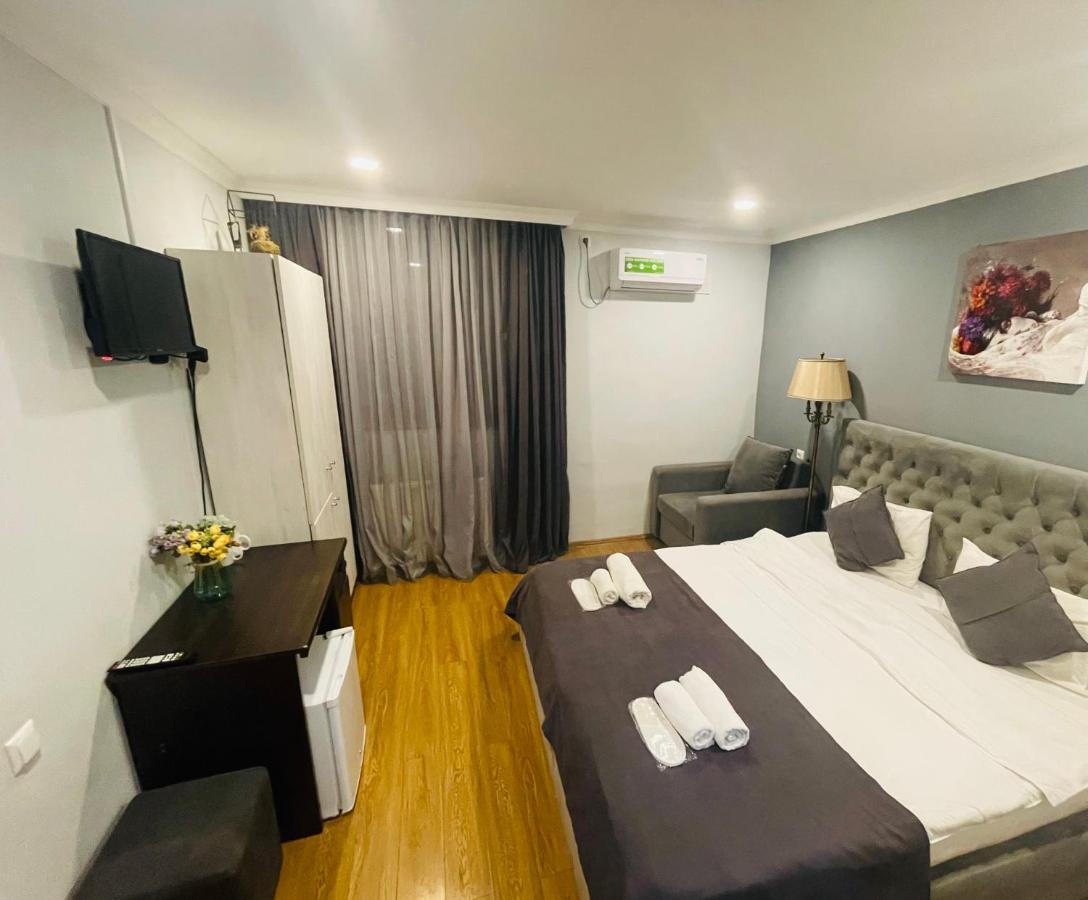 טביליסי Book Hotel מראה חיצוני תמונה