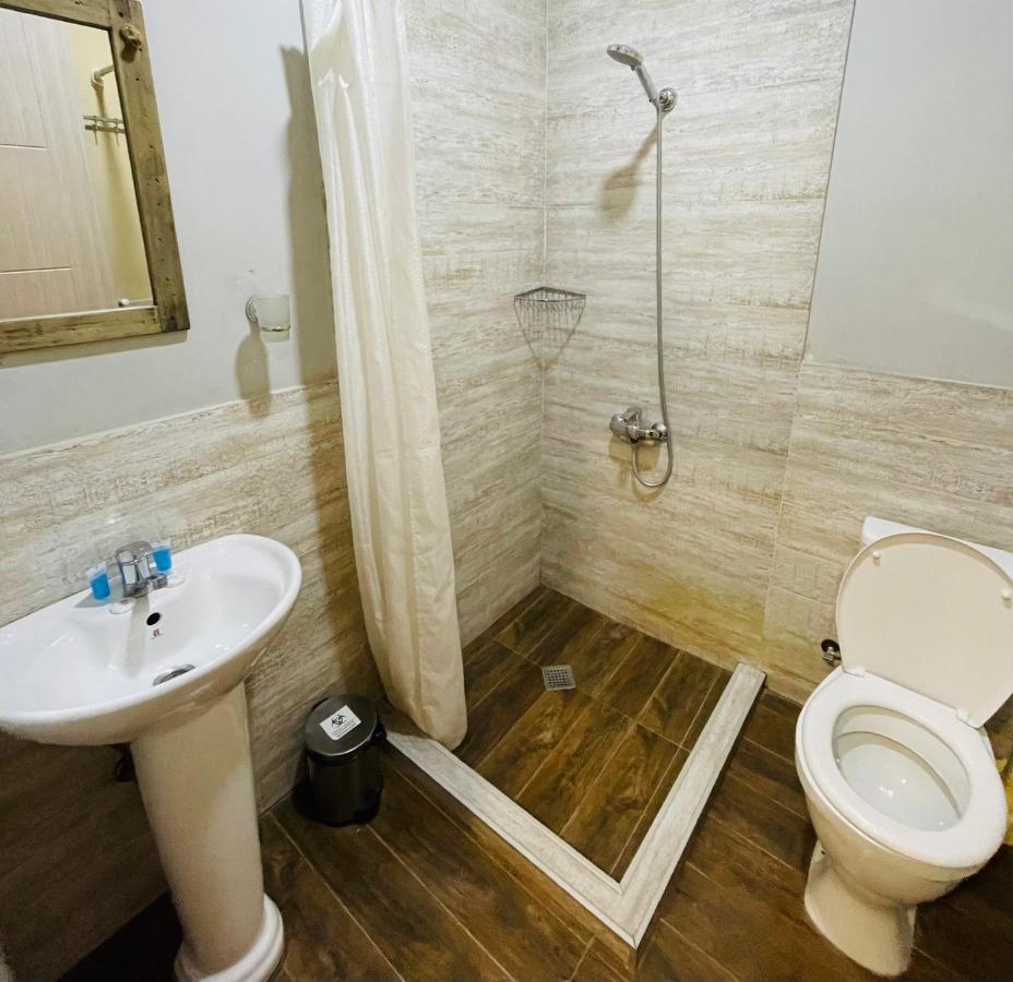 טביליסי Book Hotel מראה חיצוני תמונה