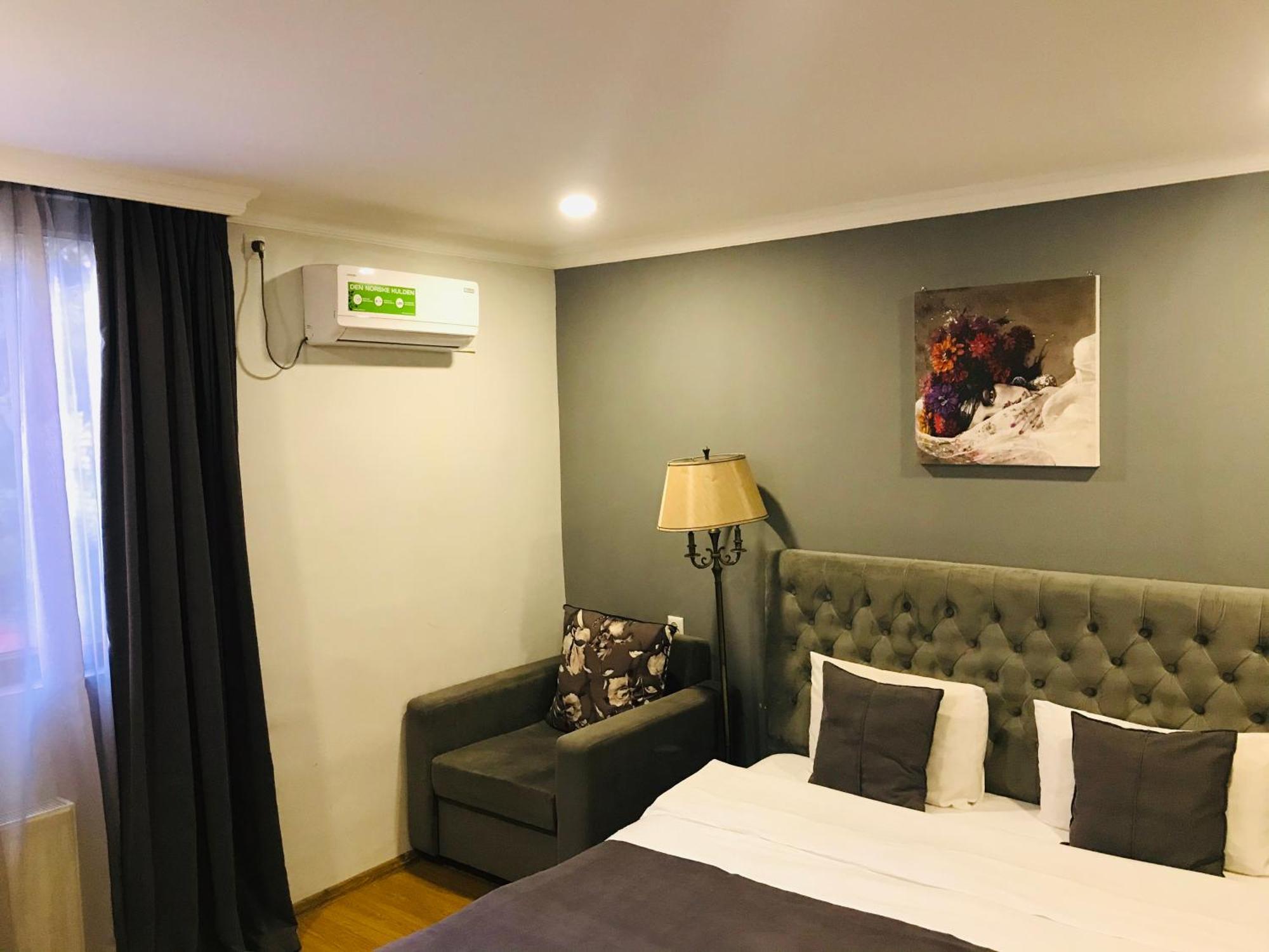 טביליסי Book Hotel מראה חיצוני תמונה
